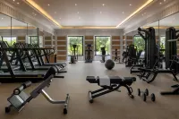 โรงแรมเมย์ซานโดฮา, โรงแรมและรีสอร์ท LXR - ที่มีฟิตเนส