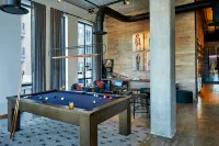 Moxy Columbus Short North - balcony