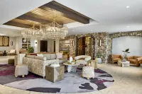 Bellasera Hotel & Suites Paso Robles, Tapestry by Hilton - Parking