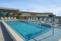 Element Tampa Midtown - Rooftop Pools