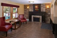 Red Roof Plus+ & Suites Guilford - WiFi