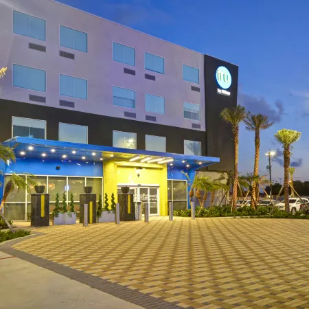 Tru by Hilton Corpus Christi South Padre Island Dr
