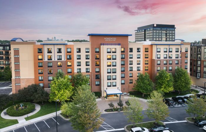 Homewood Suites by Hilton Minneapolis- St. Louis Park at West End