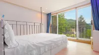 Gapyeong Gamseong216 Poolvilla Pension - جاكوزي