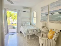 SC3- Southern Comfort Three at 240 11th St. Kcb. Private Pool, Dock & Tiki Bar. - พร้อมอาหารเช้า