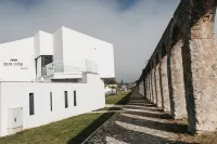 Obidos Aquae Ductus Suites Hotels in Alguber