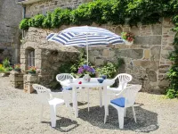 Gîte Triskell Hotels in Ploumilliau