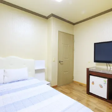 Yeosu Living Отели рядом с достопримечательностью «Остров Одонго»