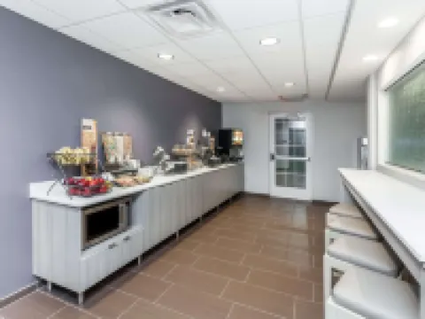 Microtel Inn & Suites by Wyndham West Fargo Medical Center Hotels in Cass County