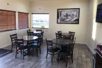 Super 8 by Wyndham Ontario - Morgenmad