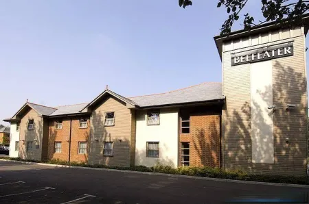 Premier Inn Weston-Super-Mare East (A370) Отели рядом с достопримечательностью «Broadoak Mathematics and Computing College»