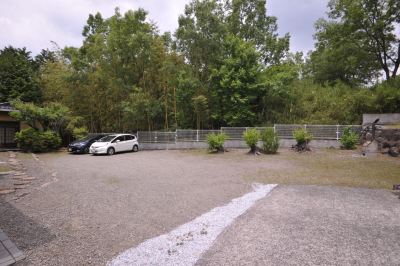 駐車場 団体・合宿・ペット歓迎♪源泉かけ流しの貸し別荘ともみ山荘の写真