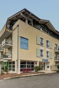 Gland Hotels With Airport Pickup Service Trip Com