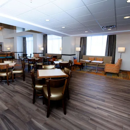 Hampton Inn & Suites by Hilton Truro