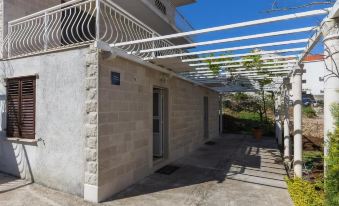 Apartments Milanović