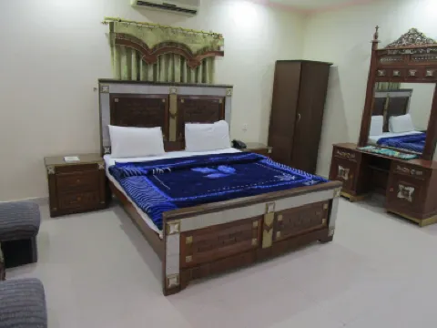 Hotel Royal Residency Hotels near Pakistan Air Force Museum