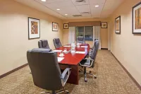 Holiday Inn Express & Suites Clovis-Fresno Area