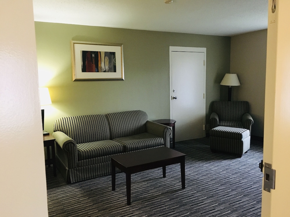 Ramada by Wyndham Batesville