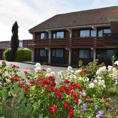 Initial by Balladins la Roche-Sur-Yon Hotel Exterior
