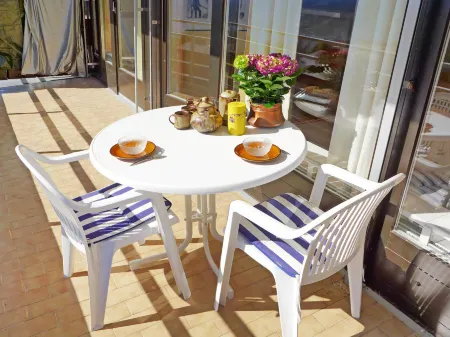 Jeanne d'Arc Apt. H-58