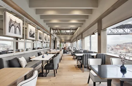 Vincci Ponte de Ferro Отели рядом с достопримечательностью «Sandeman»