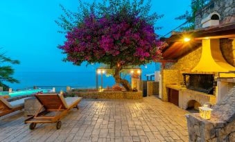 Corfu Beachfront Villa Benele