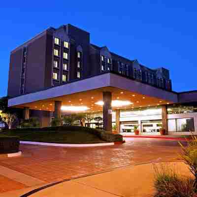 洛杉磯惠蒂爾希爾頓逸林飯店 Hotel Exterior