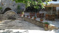 Villa George Sea View with Pool - Triopetra