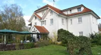 Parkhotel Neustadt Garni