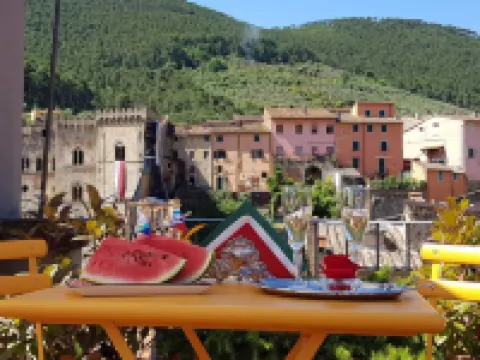 Appartamento Valle Verde Hotels in Buti