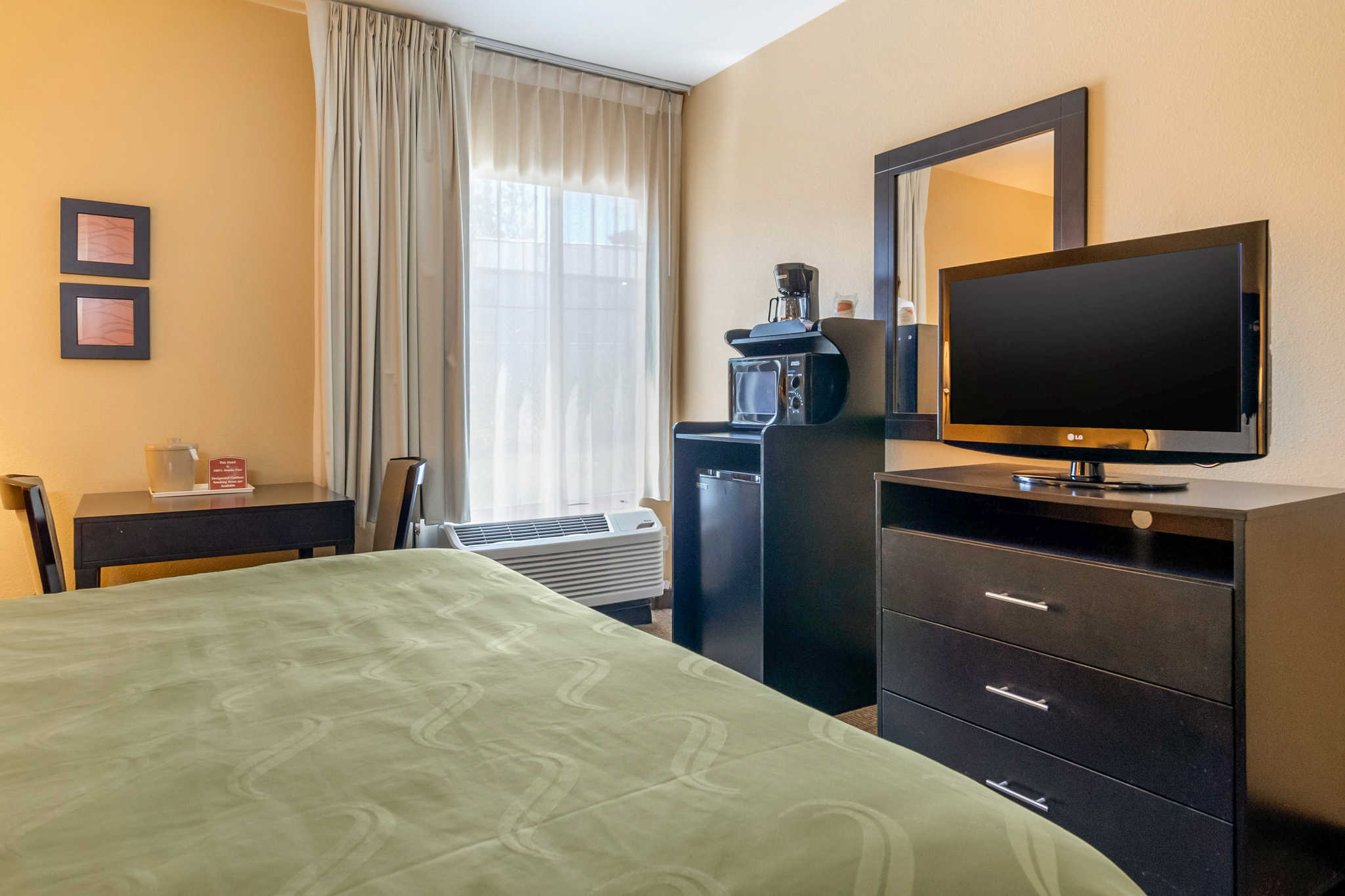 Quality Inn & Suites Lenexa Kansas City