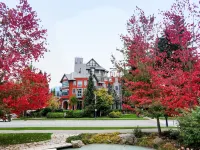 Alpenglow Lodge by Mva