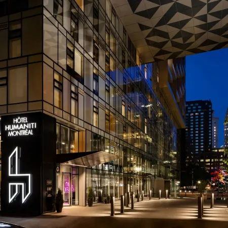 HUMANITI HOTEL MONTREAL, AUTOGRAPH COLLECTION Отели рядом с достопримечательностью «Кинотеатр Экс-Сентрис»