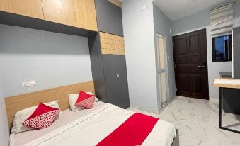 OYO 90527 Homestay 81 Baloi - A