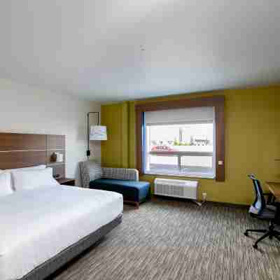 Holiday Inn Express LETHBRIDGE SOUTHEAST by IHG Rooms