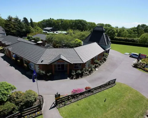 Northwood Motor Lodge Hotels near Groynes