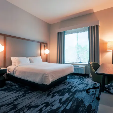 Fairfield by Marriott Inn & Suites Marquette