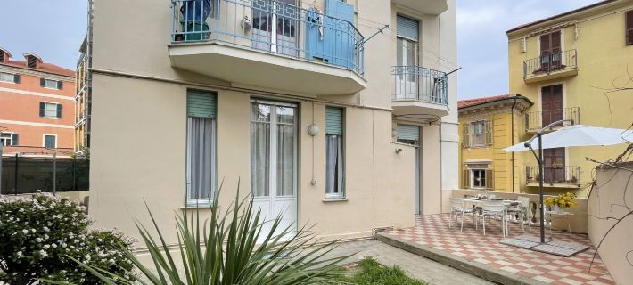 8 1/2 Hotels in Imperia