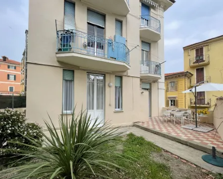 8 1/2 Hotels in Imperia