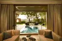 Capella Bangkok - Luxury