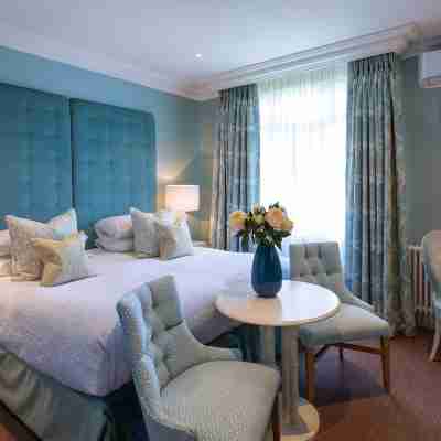 Roslin Beach Hotel Rooms