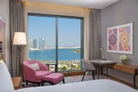 فندق وشقق دبل تري باي هيلتون الشارقة، الواجهة المائية Hotels near Cultural Heritage Events Center