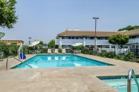 Motel 6 Oakdale, CA - Wifi