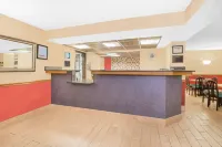 Super 8 by Wyndham Marshalltown Hotels in Timber Creek