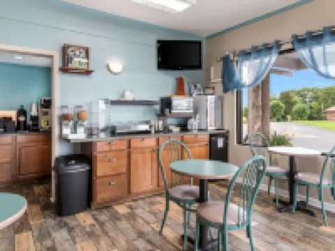 Rodeway Inn Hotels in Trigg County