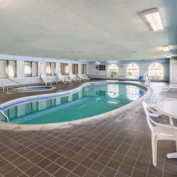 Quality Suites, Ft Worth Burleson