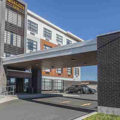Quality Inn Sept-Iles Hotel Exterior