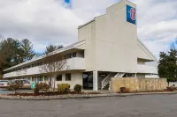 Motel 6 Knoxville, TN - North ノックスビルのホテル