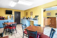Econo Lodge Near Missouri University of Science and Technology - 2-Star