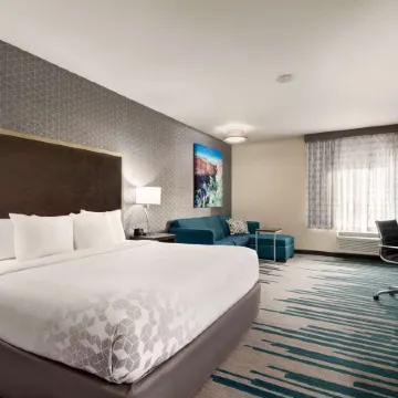 La Quinta Inn & Suites by Wyndham Clovis CA